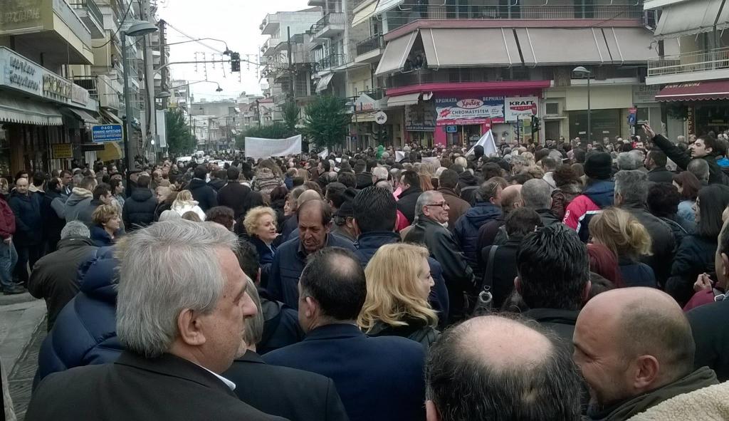 LIVE:Λαοθάλασσα στα Γιαννιτσά. Βροντοφώναξαν τo “ΟΧΙ” πλήθος κόσμου